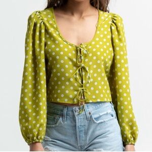 Levi’s NWT Embry green floral tie front top, small